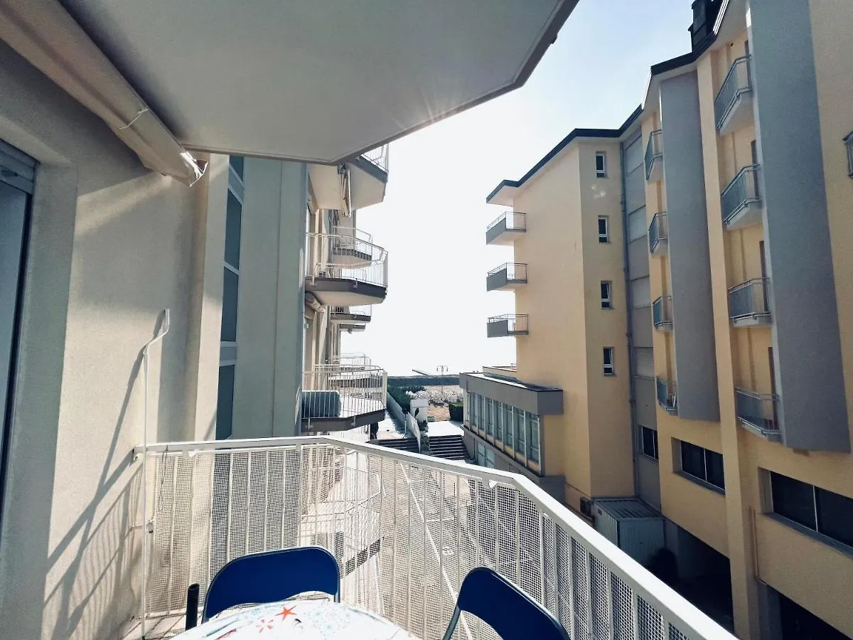 Modern Apartment Near The Beach In Jesolo Italy