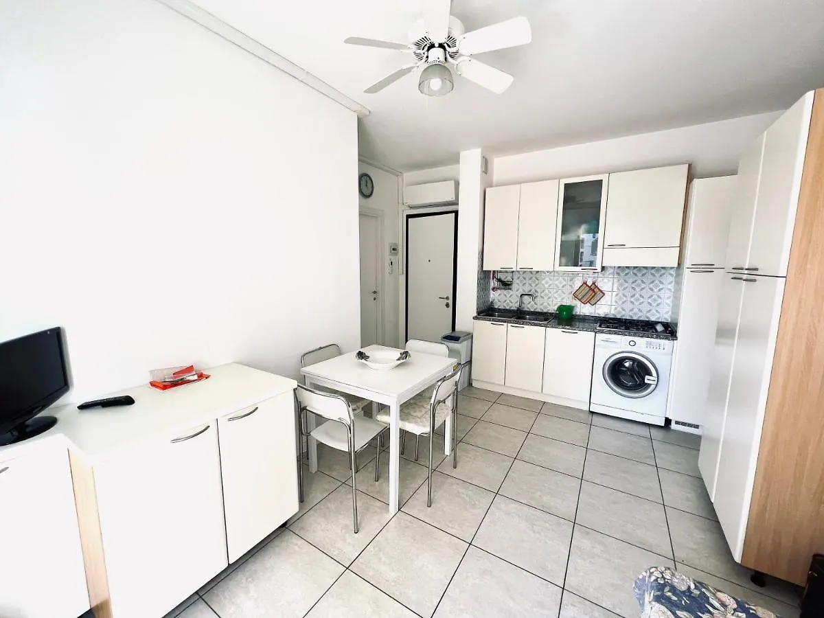 Modern Apartment Near The Beach In Jesolo Italy