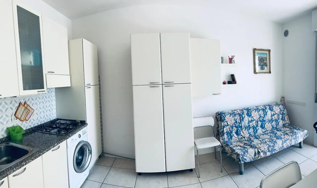 Modern Apartment Near The Beach In Jesolo Italy